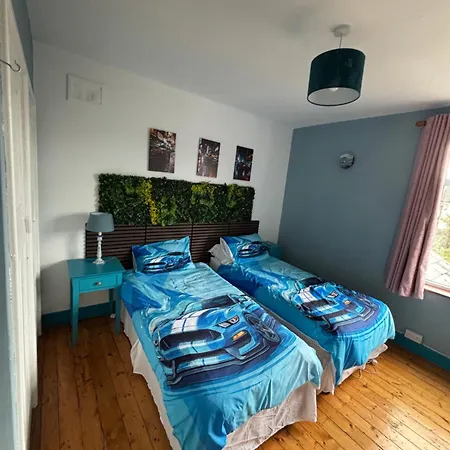 2 Bed 2 Bath House In Quiet Estate